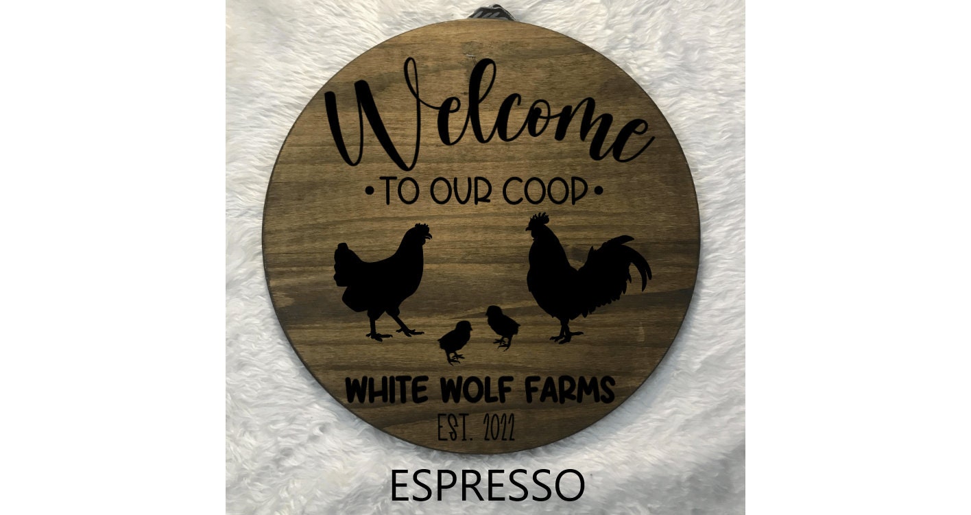 Round Wooden Chicken Welcome Sign, Farmhouse Coop Decor